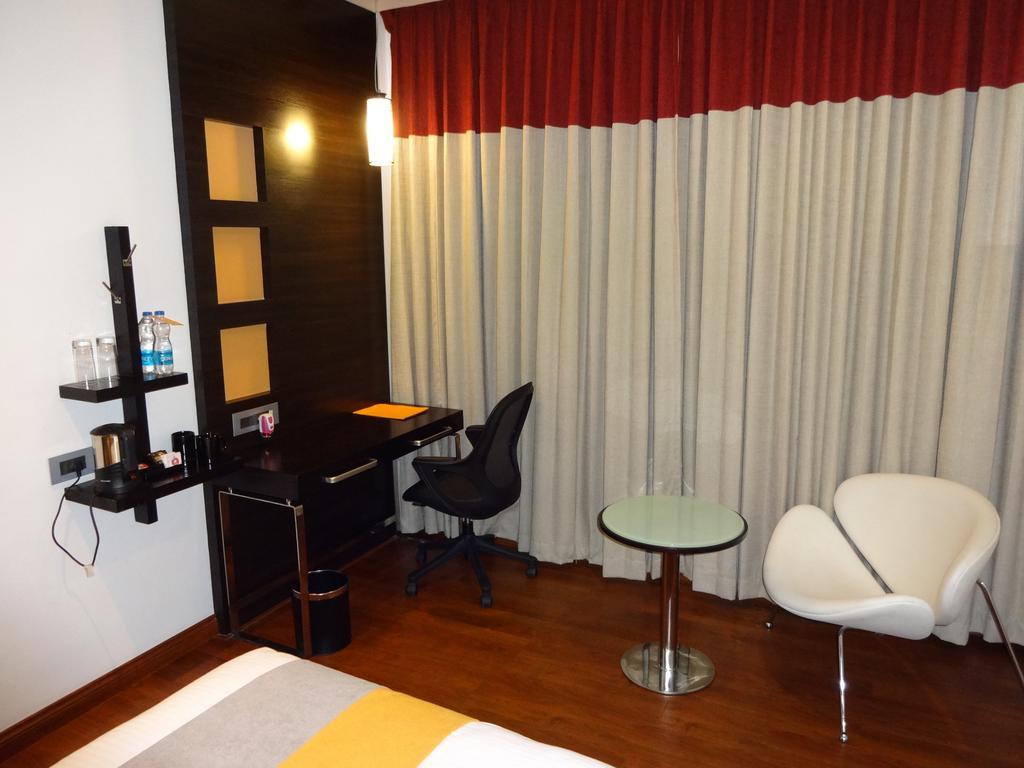 Astoria Hotels Madurai Luaran gambar